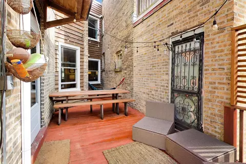 Exterior - 710 Washington St, Evanston, IL 60202 photo 3 of 7
