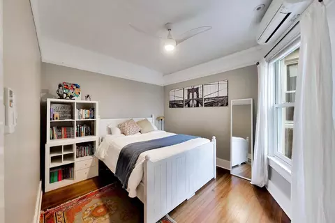 Bedroom - 710 Washington St, Evanston, IL 60202 photo 3 of 9