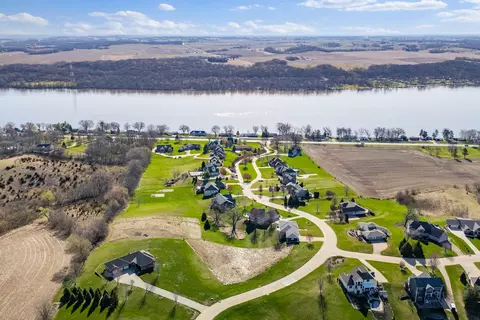 lot25 238th St, Le Claire, IA 52753