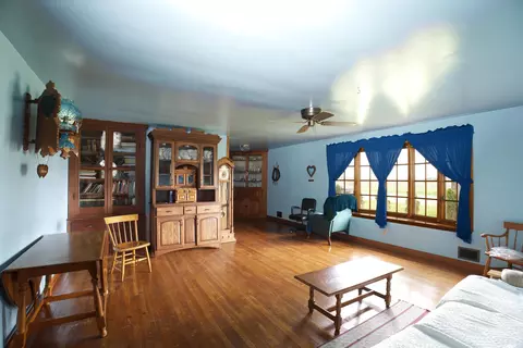 Living - 9896 Lincoln Rd, Morrison, IL 61270 photo 1 of 2