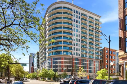 340 W Superior St #1009, Chicago, IL 60654