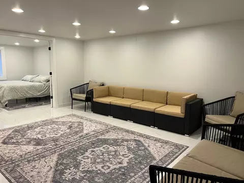 Living - 227 Juneway Ter, Lake Bluff, IL 60044 photo 1 of 3