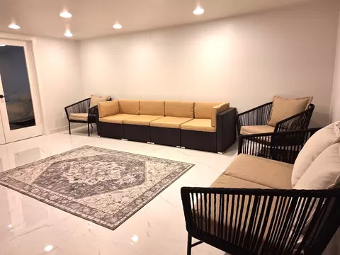 Living - 227 Juneway Ter, Lake Bluff, IL 60044 photo 3 of 3
