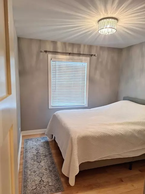 Bedroom - 227 Juneway Ter, Lake Bluff, IL 60044 photo 1 of 4