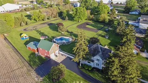 245 N Cedar St, Leland, IL 60531