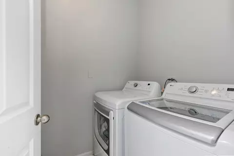 Other - 3339 Cameron Dr, Elgin, IL 60124 photo 3 of 3