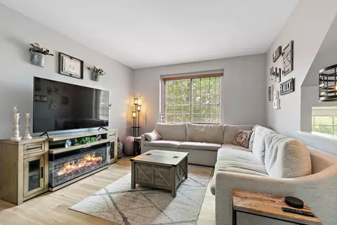 Living - 3339 Cameron Dr, Elgin, IL 60124 photo 1 of 2