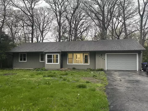 10340 W Paddock Ave, Beach Park, IL 60087