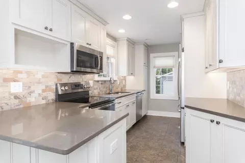 Kitchen - 12 Norbloom Ave, Bloomington, IL 61701 photo 1 of 5