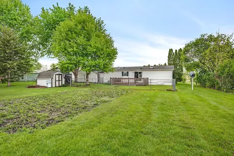 Exterior - 2910 E 11th Rd, Ottawa, IL 61350 photo 7 of 8