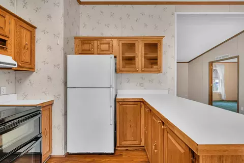 Kitchen - 2910 E 11th Rd, Ottawa, IL 61350 photo 4 of 5