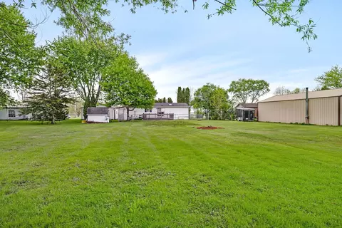 Exterior - 2910 E 11th Rd, Ottawa, IL 61350 photo 8 of 8