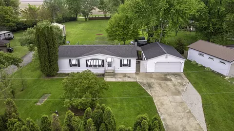 View/Area - 2910 E 11th Rd, Ottawa, IL 61350 photo 1 of 10