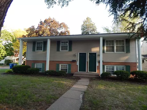 931-933 Grant St, Bettendorf, IA 52722