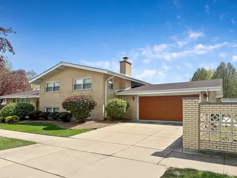 9700 S Kolmar Ave, Oak Lawn, IL 60453