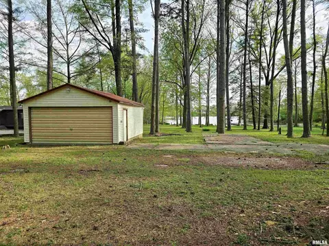 1831 Duck Ln, Centralia, IL 62801 photo 3