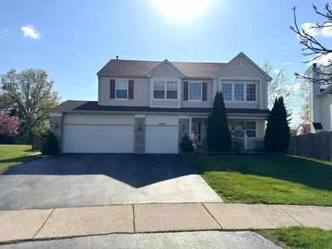39302 N Queensbury Ln, Beach Park, IL 60083