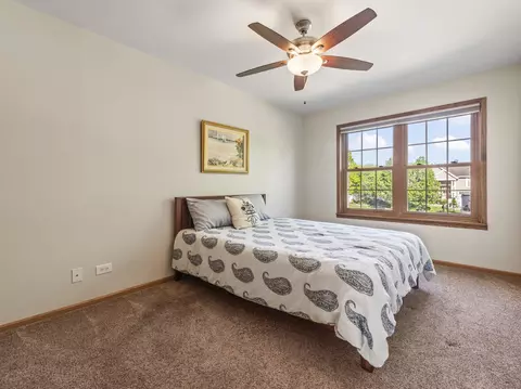 Bedroom - 1432 Brahms Ct, Bartlett, IL 60103 photo 6 of 8
