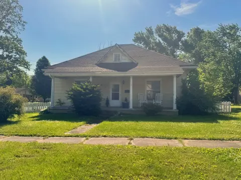 1120 Girard St, Metropolis, IL 62960