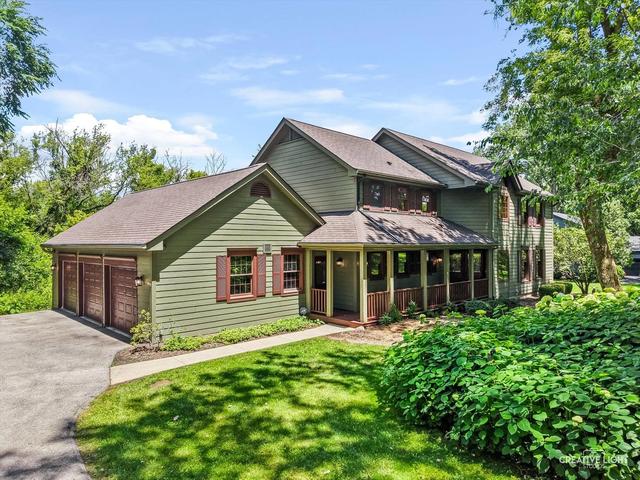 39 W860 Reindeer Trl, Saint Charles, IL 60175