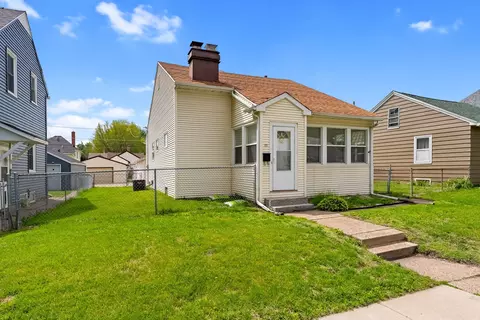 120 N Elmwood Ave, Davenport, IA 52802