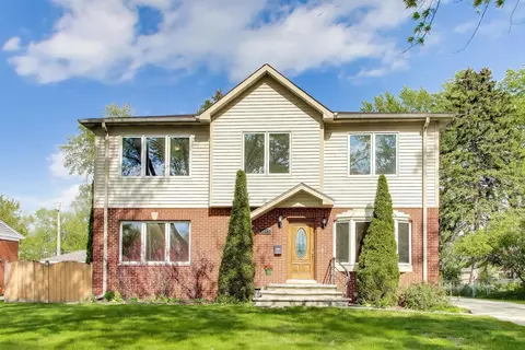 1113 S Birch Dr, Mount Prospect, IL 60056