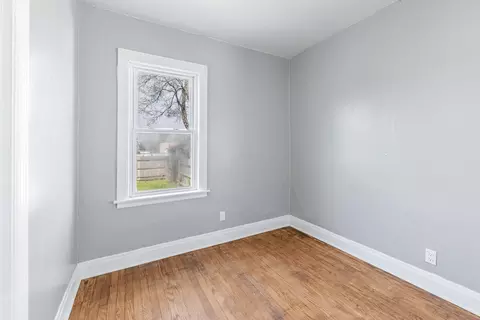 Bedroom - 7614 W 63rd Pl, Summit, IL 60501 photo 3 of 3