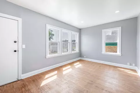 Living - 7614 W 63rd Pl, Summit, IL 60501 photo 1 of 2
