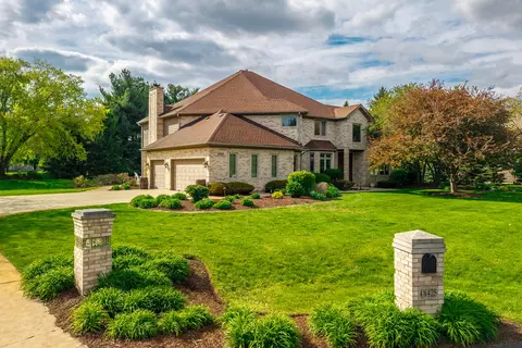 4 N428 Kingswood Ct, Wayne, IL 60184