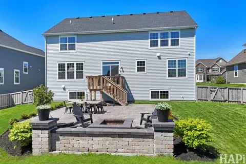 Exterior - 1849 Amarillo Blvd, Elgin, IL 60124 photo 4 of 5