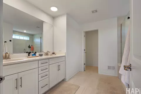 Bath - 1849 Amarillo Blvd, Elgin, IL 60124 photo 3 of 5