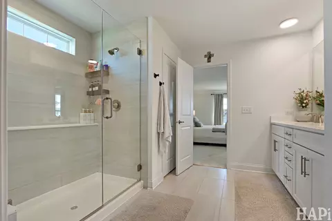 Bath - 1849 Amarillo Blvd, Elgin, IL 60124 photo 4 of 5