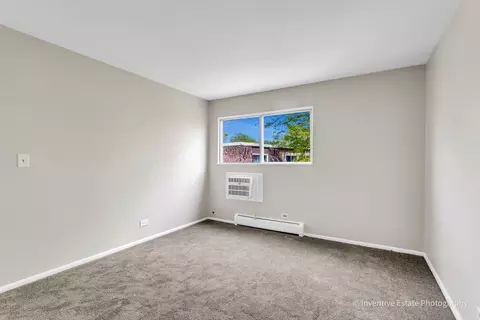 Bedroom - 2506 Algonquin Rd #18, Rolling Meadows, IL 60008 photo 3 of 4