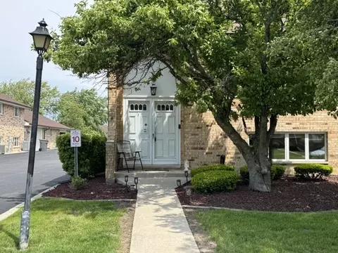 7336 W 153rd St #7336, Orland Park, IL 60462