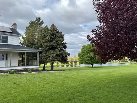 Exterior - 13818 Thayer Rd, Hebron, IL 60034 photo 9 of 18