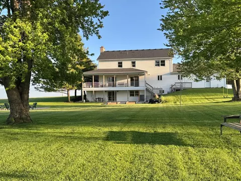 Exterior - 13818 Thayer Rd, Hebron, IL 60034 photo 13 of 18