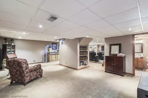 3780 Anjou Ln, Hoffman Estates, IL 60192 photo 29