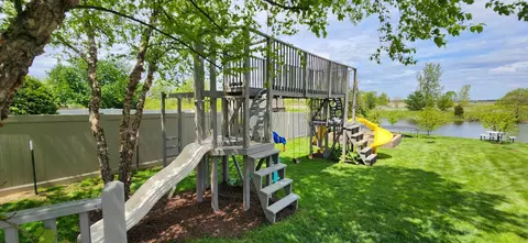 Exterior - 4730 W Lilac Ave, Monee, IL 60449 photo 5 of 11