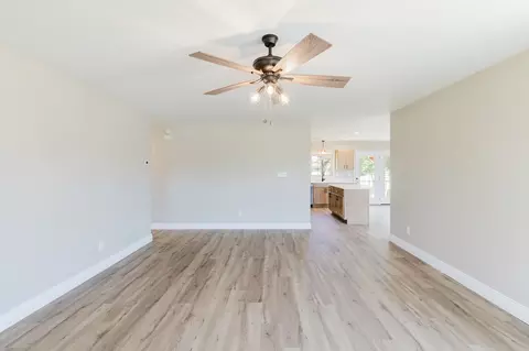 Living - 3216 Palomino Ct, Herrin, IL 62948 photo 1 of 3