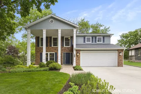 1131 Overton Ct, Naperville, IL 60540