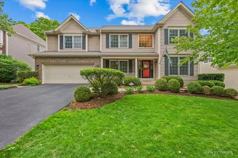 1702 King Richard Cir, Saint Charles, IL 60174