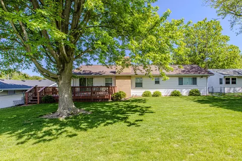Exterior - 1207 Russell St, Normal, IL 61761 photo 6 of 9