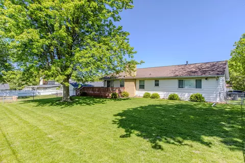 Exterior - 1207 Russell St, Normal, IL 61761 photo 4 of 9