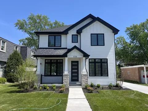 539 N Home Ave, Park Ridge, IL 60068