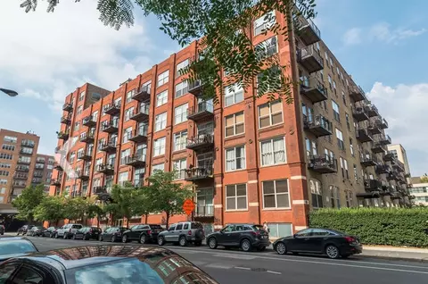 420 S Clinton St #502, Chicago, IL 60607