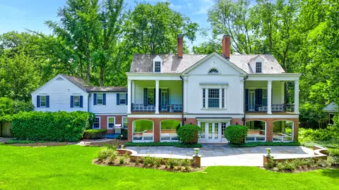 62 Woodley Rd, Winnetka, IL 60093