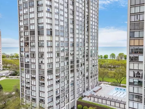 5455 N Sheridan Rd #1915, Chicago, IL 60640