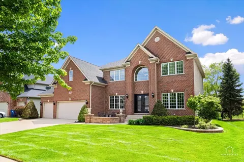 3848 Junebreeze Ln, Naperville, IL 60564