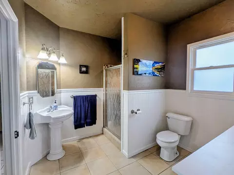 Bath - 407 S Cherry St, Morrison, IL 61270 photo 1 of 2
