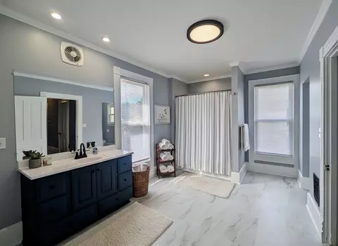 Bath - 407 S Cherry St, Morrison, IL 61270 photo 2 of 2